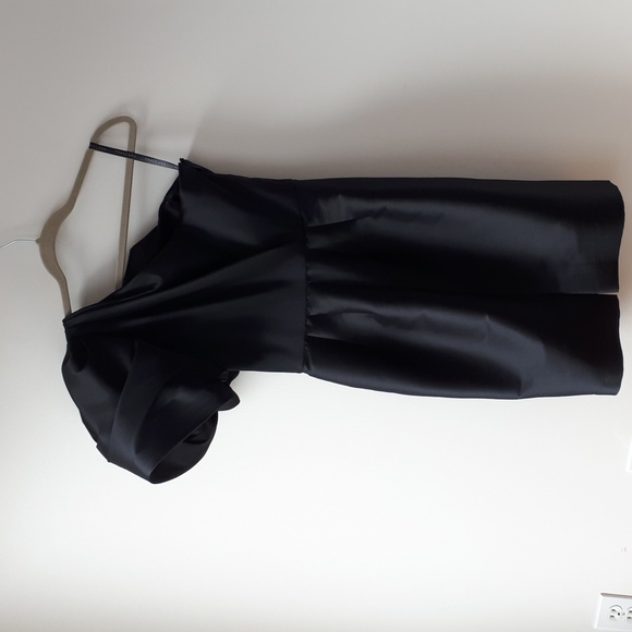 Frascara dress - Picture 2 of 9